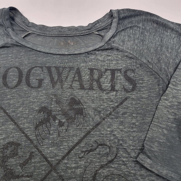 Harry Potter sheer 3/4 sleeve Hogwarts top - Picture 3 of 6